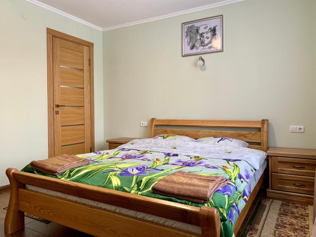 Underhills House Apartment ยาเรมชา ภายนอก รูปภาพ