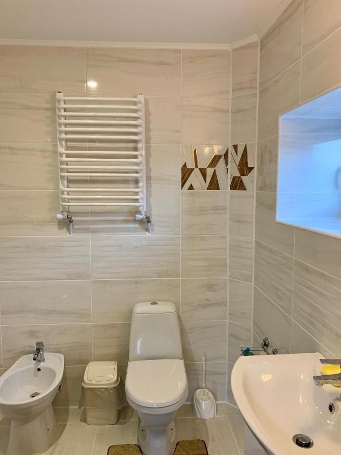 Underhills House Apartment ยาเรมชา ภายนอก รูปภาพ