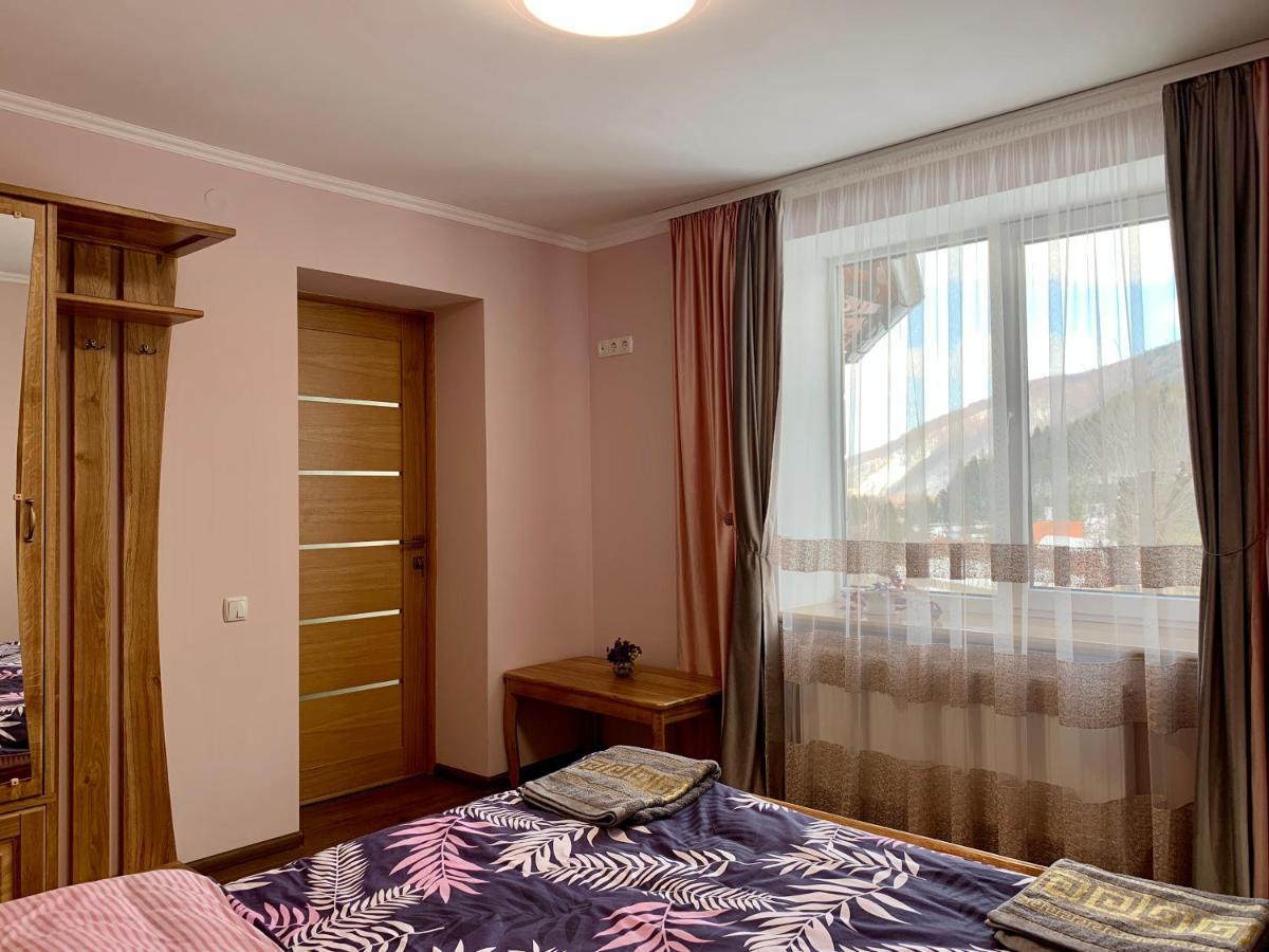 Underhills House Apartment ยาเรมชา ภายนอก รูปภาพ